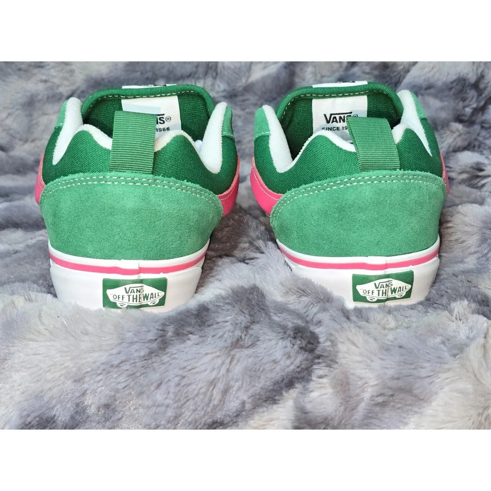 NWB Vans Knu Skool Suede Youth‎ Green Pink Skate Shoes Size 6.5